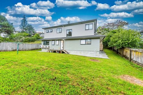 Photo of property in 10a Yule Place, Massey, Auckland, 0614