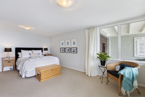 Photo of property in 100 Cornwallis Road, Cornwallis, Auckland, 0604