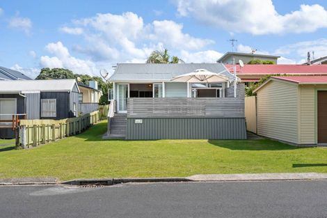 Photo of property in 9 Hinemoa Road, Waihi Beach, 3611