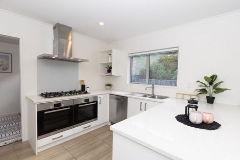 Photo of property in 12 Gatley Grove, Churton Park, Wellington, 6037