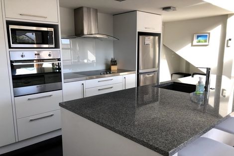 Photo of property in Boulder Apartments, 18 Buller Street, New Plymouth, 4310