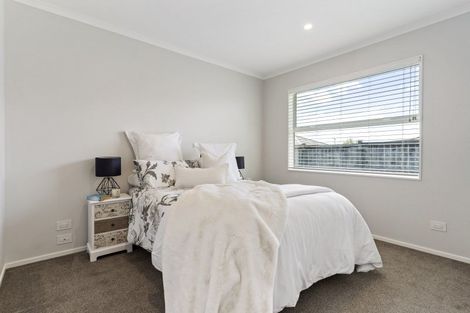 Photo of property in 3 Kuawa Drive, Kumeu, 0810