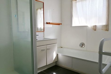 Photo of property in 2/10 Angelo Avenue, Howick, Auckland, 2014