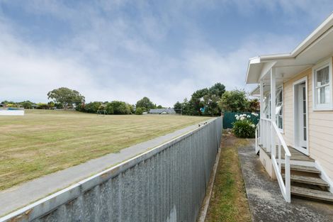 Photo of property in 14 Hartley Place, Awapuni, Palmerston North, 4412