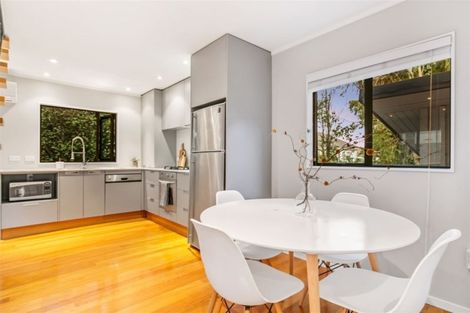 Photo of property in 193a Queen Street, Northcote Point, Auckland, 0627