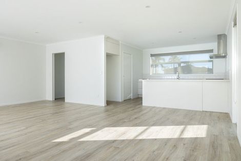 Photo of property in 2 Entelea Close, Papamoa Beach, Papamoa, 3118