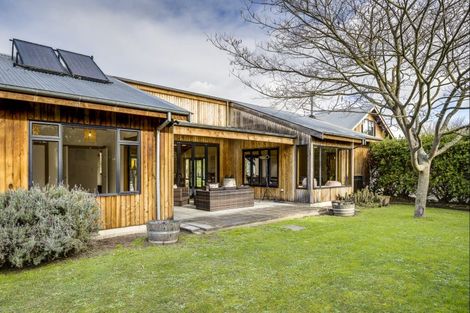 Photo of property in 260 Havelock Road, Akina, Hastings, 4122