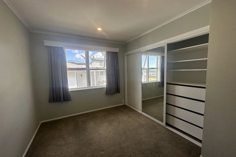 Photo of property in 49 Bruce Road, Glenfield, Auckland, 0629