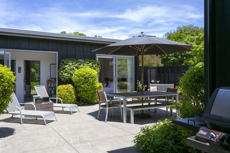 Photo of property in 12 Cameron Drive, Acacia Bay, Taupo, 3385