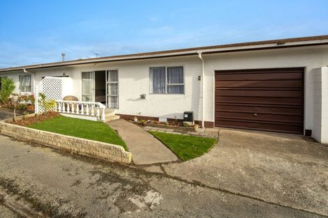 Photo of property in 2/37 Green Street, Tahunanui, Nelson, 7011