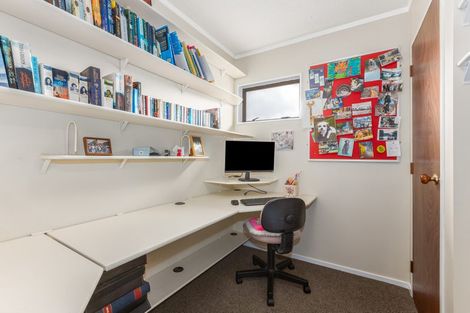 Photo of property in 5 The Marlinspike, Whitby, Porirua, 5024