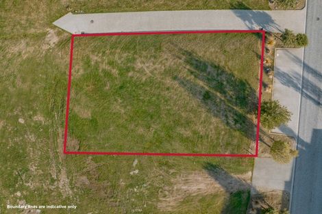 Photo of property in 22 Cunninghams Drive, Jacks Point, Queenstown, 9371