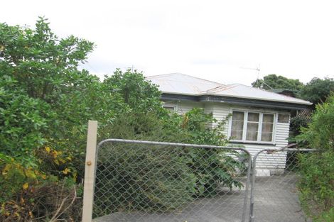 Photo of property in 13 Kiwi Crescent, Tawa, Wellington, 5028