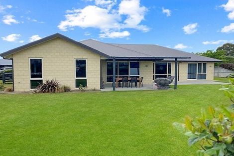 Photo of property in 2 Binyon Place, Rolleston, 7614