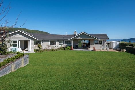 Photo of property in 33 Bodes Lane, Kinloch, Taupo, 3377