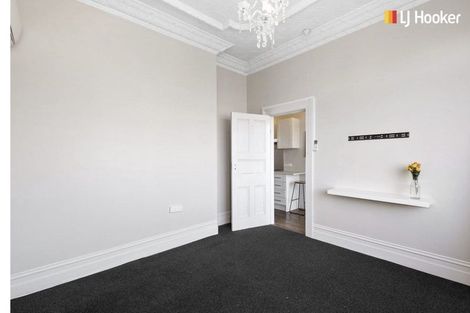 Photo of property in 74 Hargest Crescent, Saint Clair, Dunedin, 9012