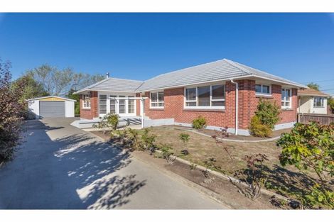 Photo of property in 32 Bournemouth Crescent, Aranui, Christchurch, 8061