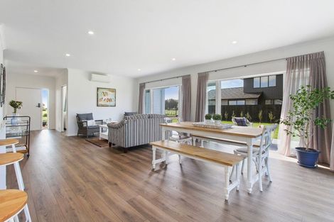 Photo of property in 9 Day Road, Patumahoe, Pukekohe, 2679