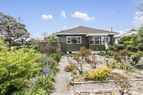 Photo of property in 57 Cambridge Terrace, Waiwhetu, Lower Hutt, 5011