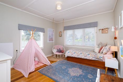 Photo of property in 298 Clifton Road, Te Awanga, 4102