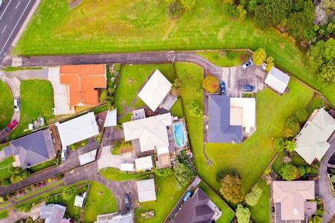 Photo of property in 17 Matipo Road, Te Atatu Peninsula, Auckland, 0610