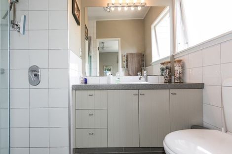 Photo of property in 37 Muritai Crescent, Havelock North, 4130