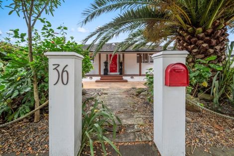 Photo of property in 36 Richmond Street, Fitzroy, New Plymouth, 4312