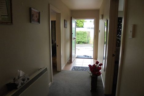 Photo of property in 1/31 Guinness Crescent, Ilam, Christchurch, 8041