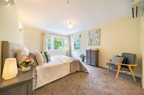 Photo of property in 22 Freemans Way, Pinehaven, Upper Hutt, 5019