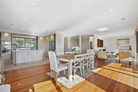 Photo of property in 150 Bleakhouse Road, Mellons Bay, Auckland, 2014