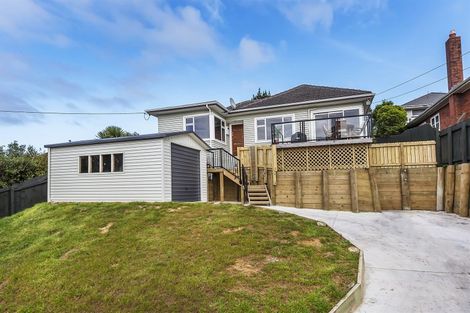 Photo of property in 9 The Drive, Tawa, Wellington, 5028