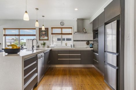 Photo of property in 246a Beverley Terrace, Whangamata, 3620