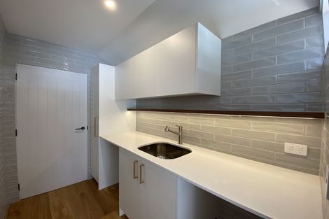 Photo of property in 72 Howden Drive, Jacks Point, 9371