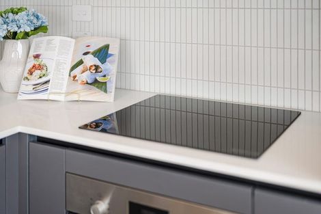 Photo of property in 35 Observation Green, Hobsonville, Auckland, 0616