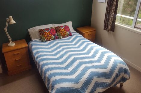 Photo of property in 17 Lawson Place, Mount Victoria, Wellington, 6011