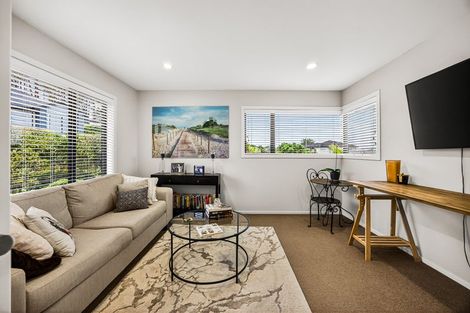 Photo of property in 1 Bella Vista Drive, Gulf Harbour, Whangaparaoa, 0930