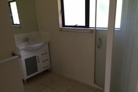 Photo of property in 99 Universal Drive, Henderson, Auckland, 0610