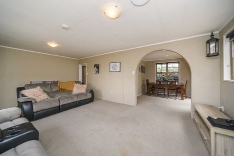 Photo of property in 47 Meadowbrook Drive, Cloverlea, Palmerston North, 4412