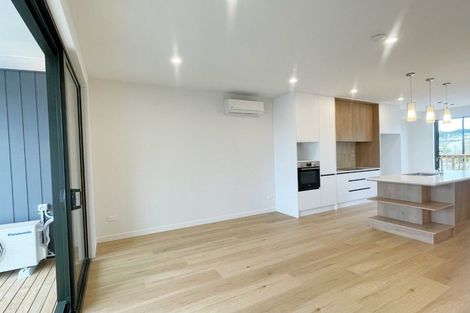 Photo of property in 3 Heketara Way, Massey, Auckland, 0614