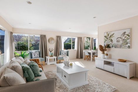 Photo of property in 22 Azalea Dell, Mount Maunganui, 3116