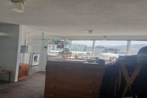 Photo of property in Churchill Flats, 213 The Terrace, Wellington Central, Wellington, 6011