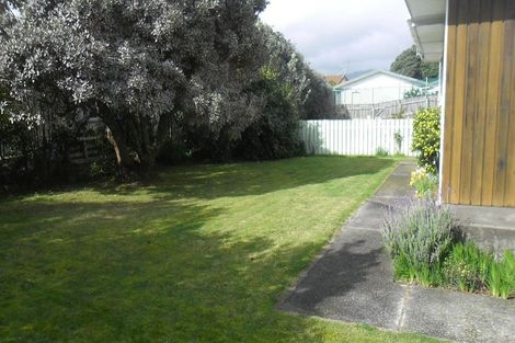 Photo of property in 67 Bluegum Road, Paraparaumu Beach, Paraparaumu, 5032