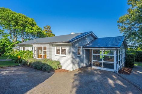 Photo of property in 58 Winara Avenue, Waikanae, 5036