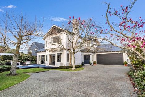 Photo of property in 42 Manapouri Crescent, Hokowhitu, Palmerston North, 4410