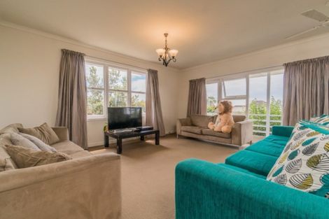 Photo of property in 281 Te Atatu Road, Te Atatu South, Auckland, 0610