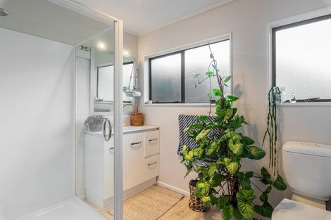 Photo of property in 133 Weggery Drive, Waikanae Beach, Waikanae, 5036