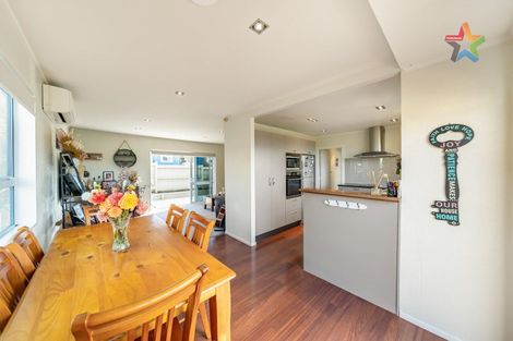 Photo of property in 7 Acacia Avenue, Maungaraki, Lower Hutt, 5010