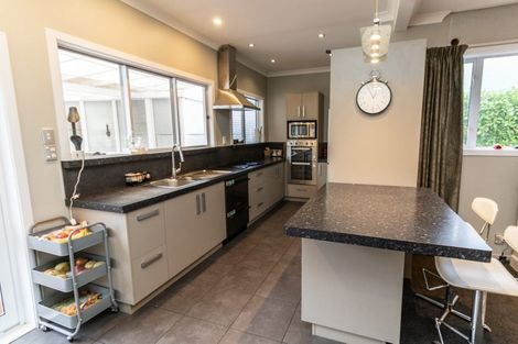 Photo of property in 8 Melvill Grove, Waterloo, Lower Hutt, 5011