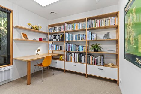 Photo of property in 127a Makara Road, Karori, Wellington, 6012