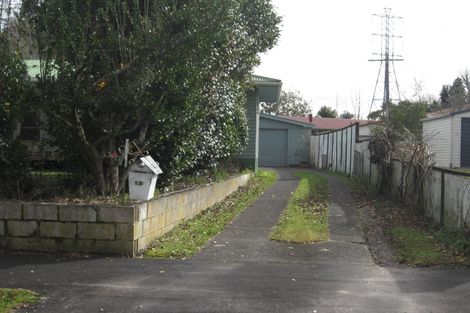 Photo of property in 15 Southsea Crescent, Silverdale, Hamilton, 3216